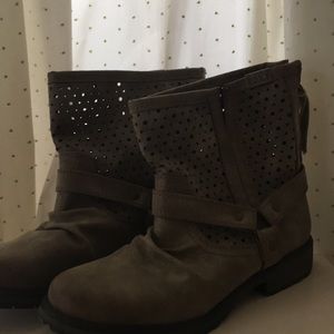 Dark off Tan Roxy Ankle Boots!